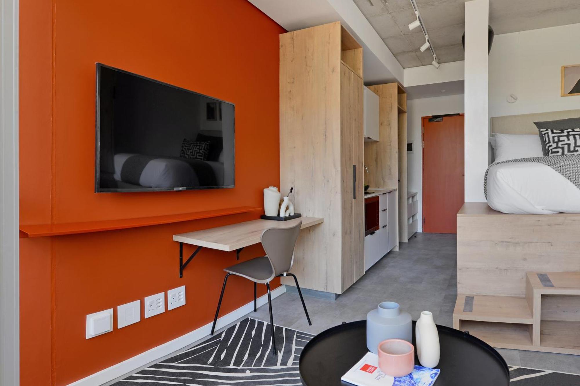 Sixonn By Fluent - Serviced Apartments Cape Town Room photo