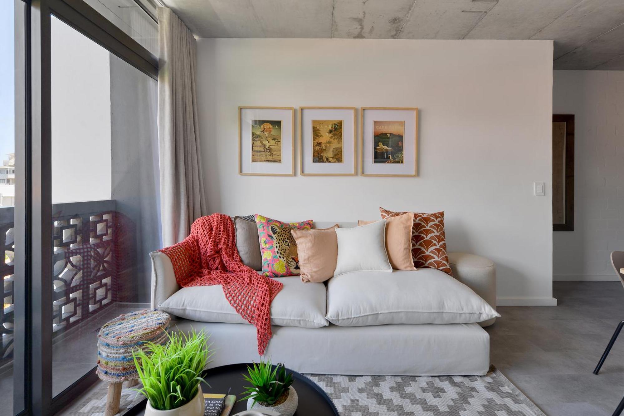 Sixonn By Fluent - Serviced Apartments Cape Town Room photo