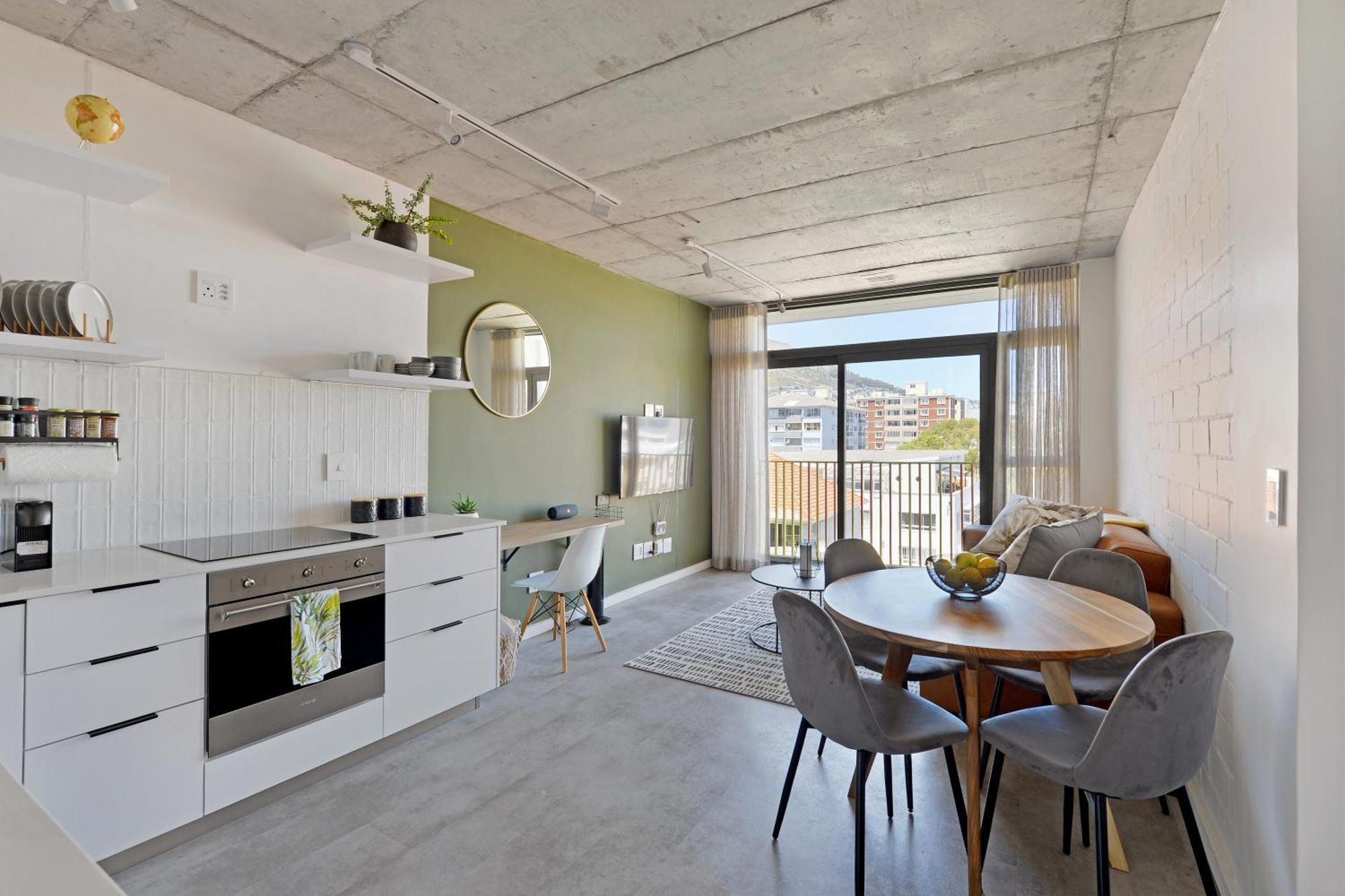 Sixonn By Fluent - Serviced Apartments Cape Town Room photo