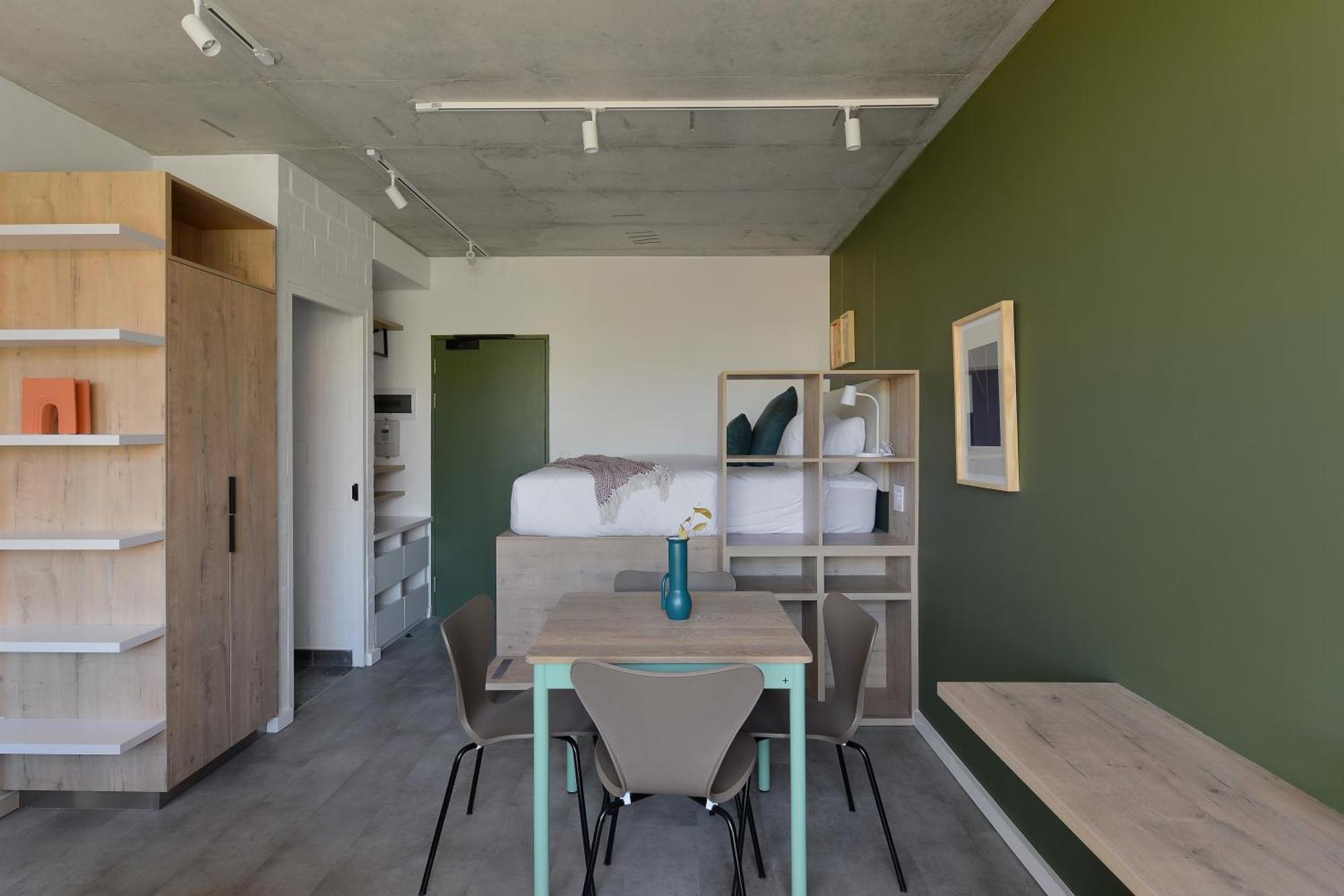 Sixonn By Fluent - Serviced Apartments Cape Town Room photo