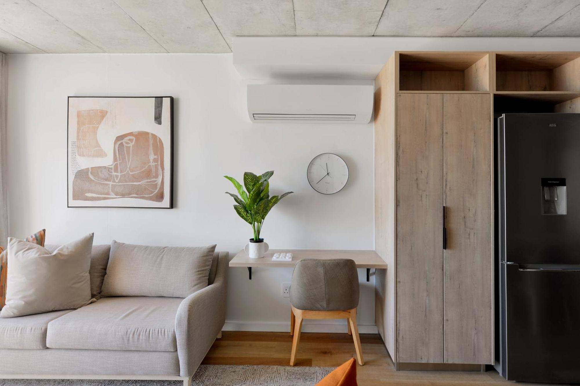 Sixonn By Fluent - Serviced Apartments Cape Town Room photo