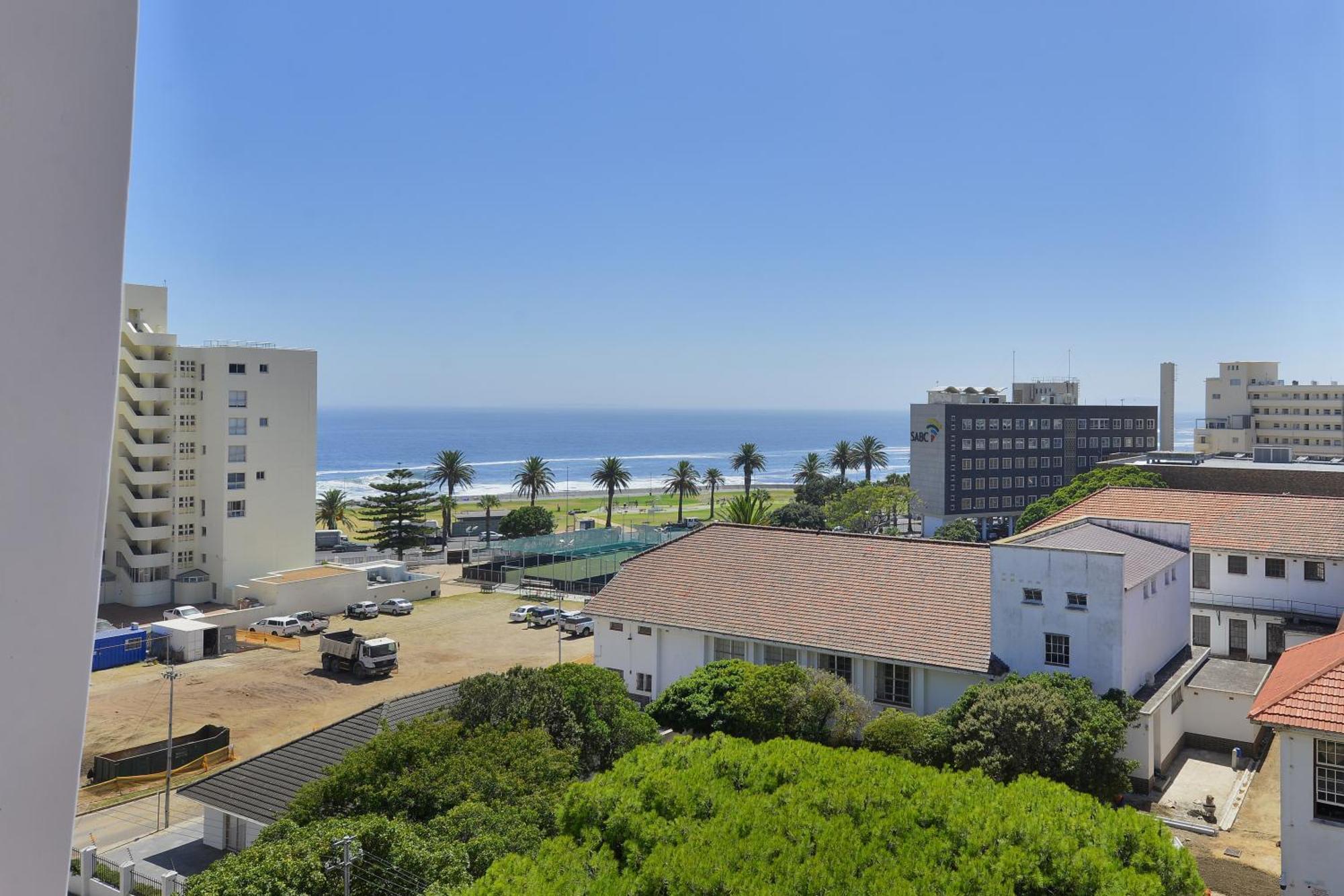 Sixonn By Fluent - Serviced Apartments Cape Town Room photo