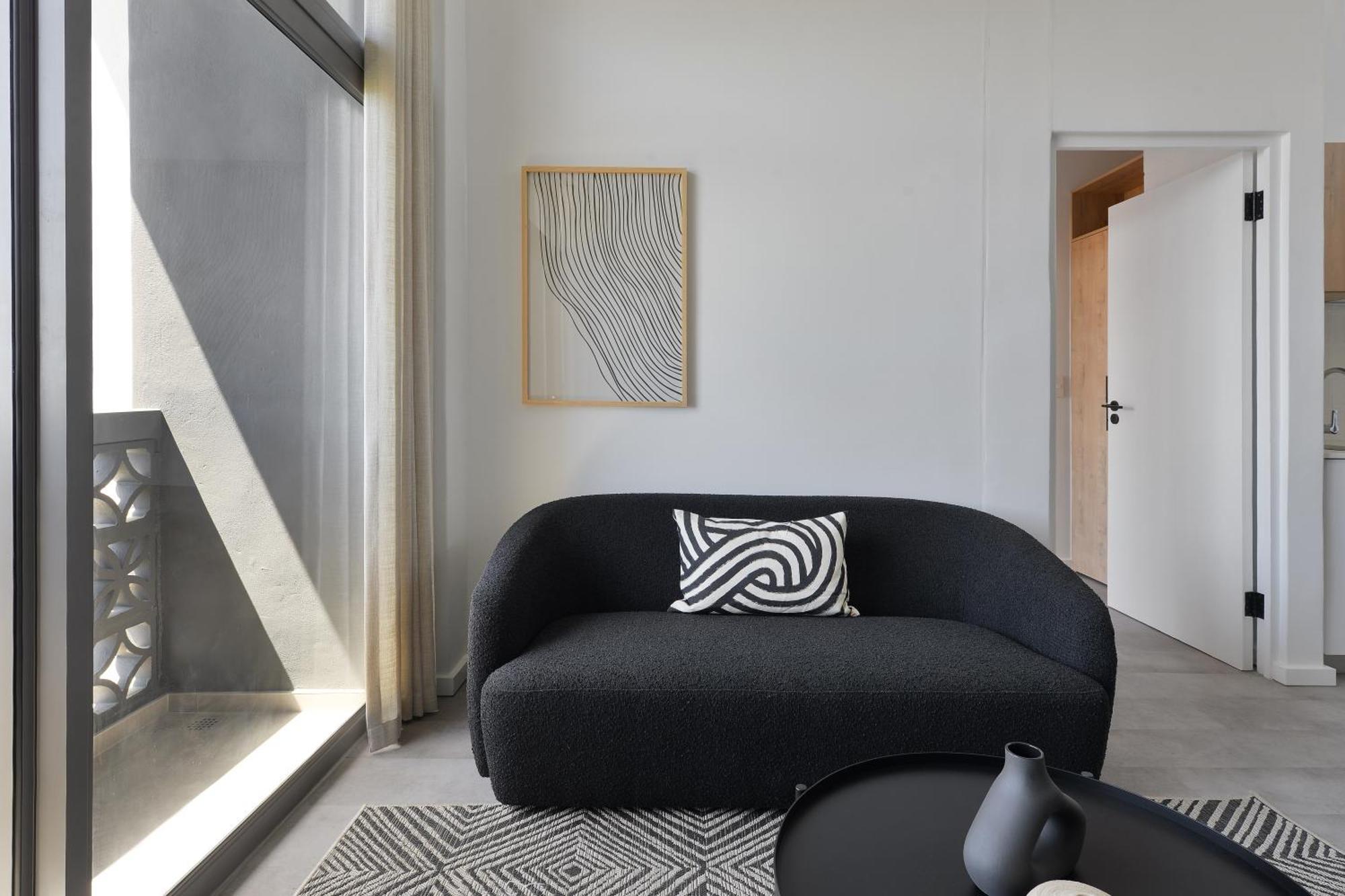Sixonn By Fluent - Serviced Apartments Cape Town Room photo